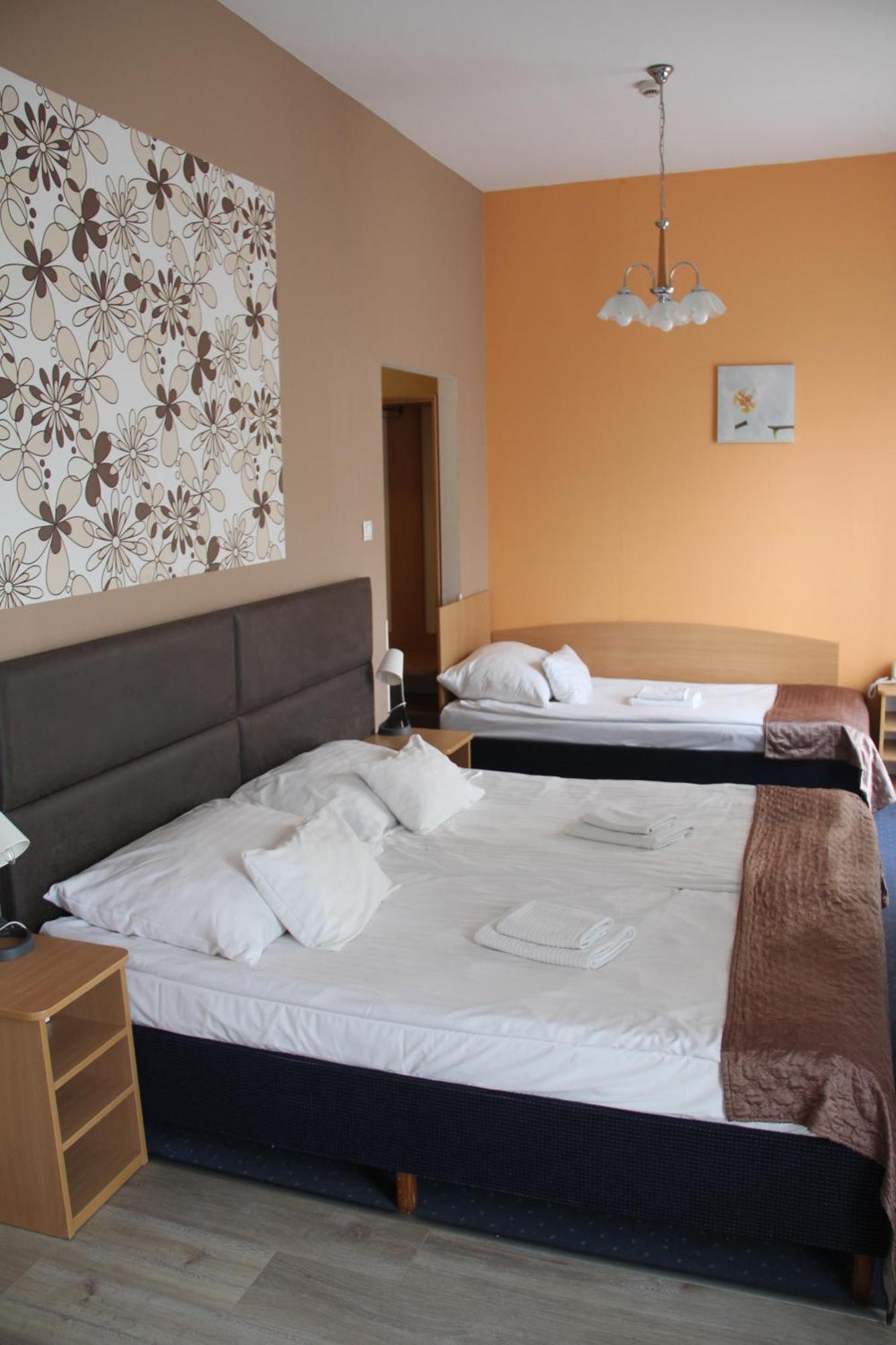 Hotel Rose City Budapest Ngoại thất bức ảnh