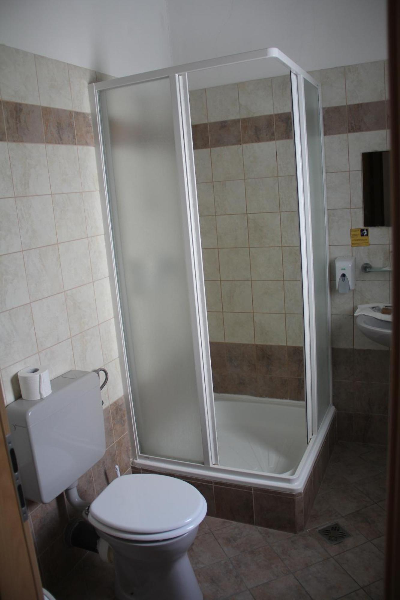 Hotel Rose City Budapest Ngoại thất bức ảnh